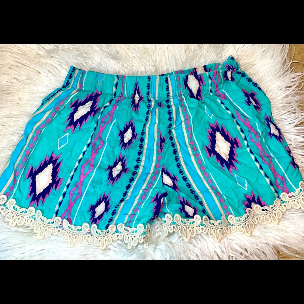 Geometric shorts